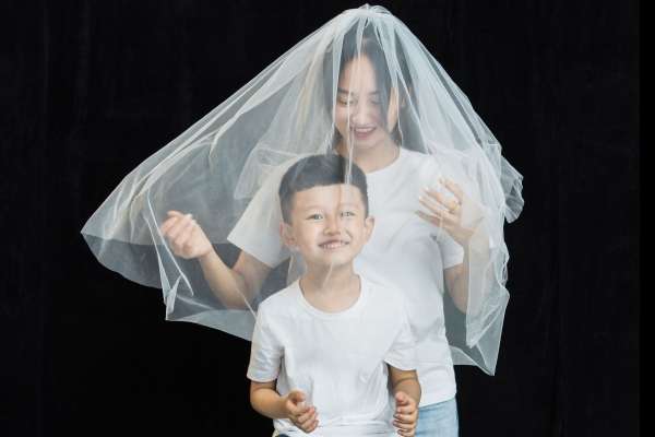 【亲子照】·2套服装·15张精修·拍摄120分钟