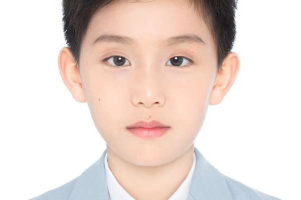 【证件照】·1套服装·1张精修