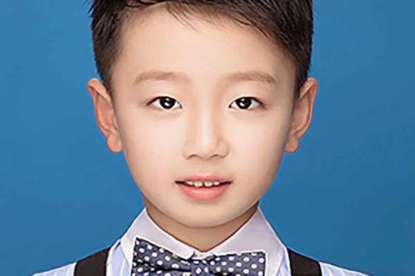 【证件照】·1套服装·1张精修