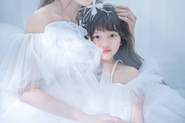【亲子照】·1个主题·2套服装·6张精修·拍摄90分钟