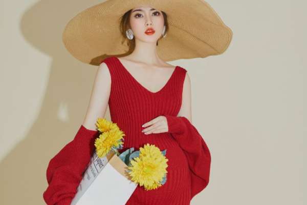 【孕妇照】·2个主题·2套服装·12张精修·拍摄120分钟