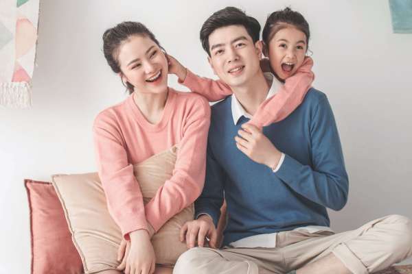 【亲子照】·5个主题·7套服装·30张精修·拍摄290分钟