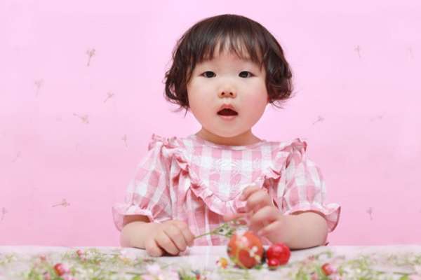 【儿童摄影】·4个主题·3套服装·32张精修·拍摄100分钟