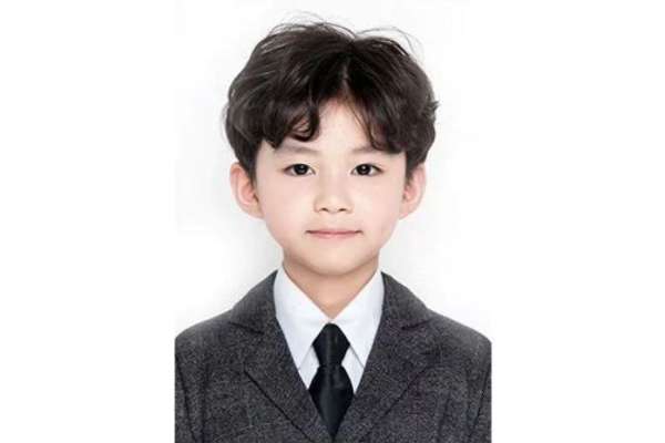 【证件照】·1套服装·1张精修
