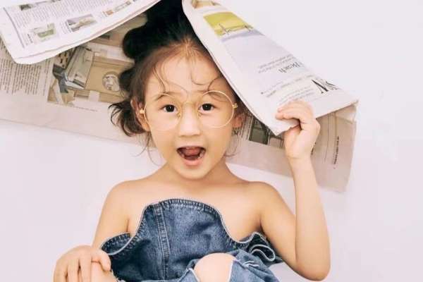 【儿童摄影】·1个主题·3套服装·14张精修·拍摄90分钟