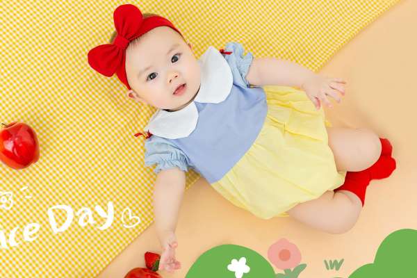 【亲子照】·4个主题·4套服装·26张精修·拍摄210分钟