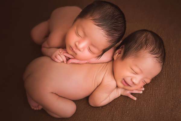 【新生儿】·3个主题·3套服装·5张精修·拍摄60分钟