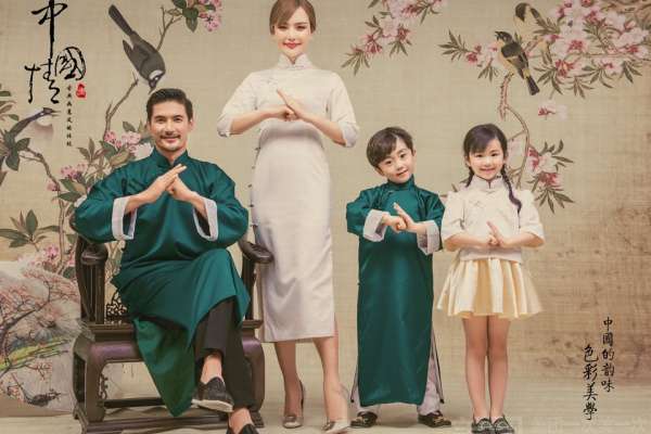 【亲子照】·2套服装·24张精修·拍摄150分钟