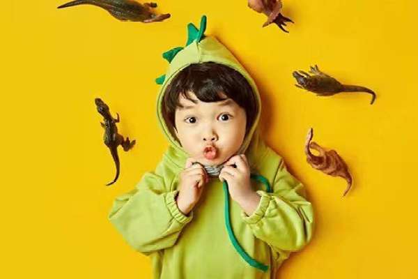 【儿童摄影】·5个主题·5套服装·25张精修·拍摄120分钟