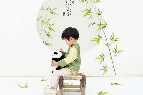 【儿童摄影】·3个主题·3套服装·22张精修·拍摄120分钟