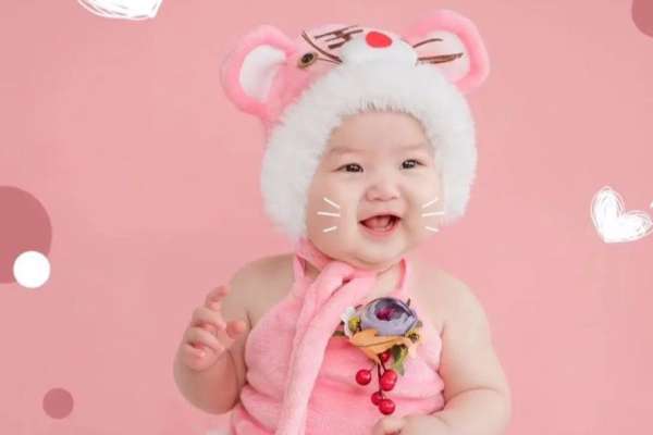 【满月照】·8个主题·4套服装·30张精修·拍摄140分钟