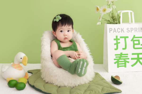 【百天照】·2个主题·2套服装·15张精修·拍摄120分钟