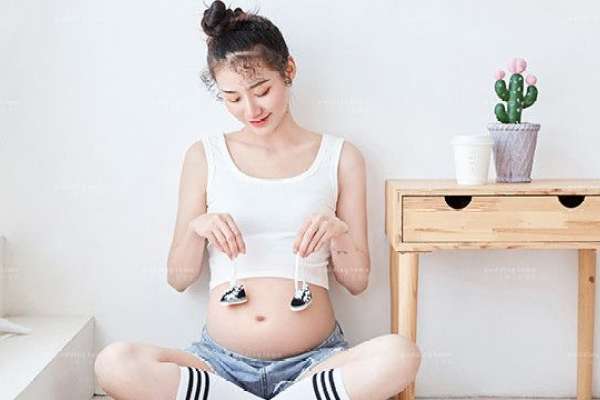【孕妇照】·2个主题·2套服装·5张精修·拍摄120分钟