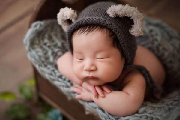 【满月照】·2个主题·2套服装·15张精修·拍摄120分钟