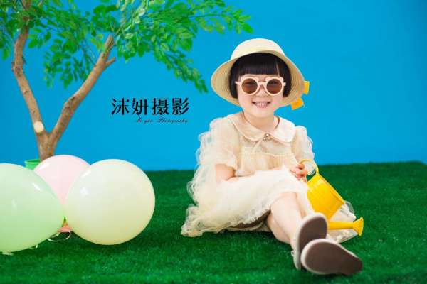 3个主题·3套服装·16张精修·拍摄120分钟