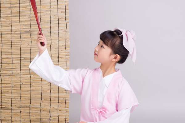 2个主题·2套服装·4张精修·拍摄90分钟