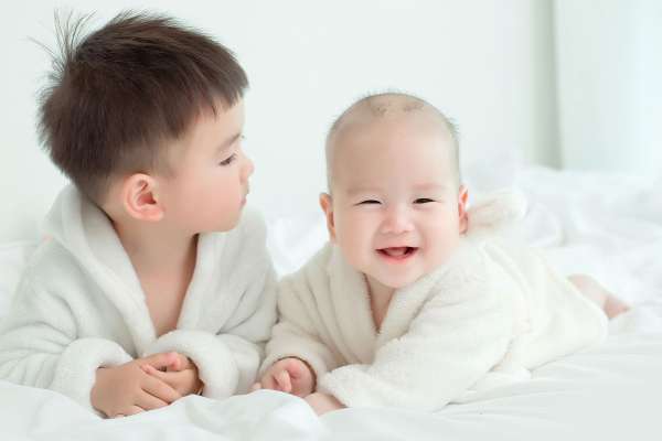 【亲子照】·4个主题·3套服装·20张精修·拍摄120分钟