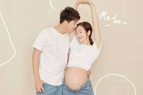 【孕妇照】·1个主题·2套服装·8张精修·拍摄60分钟