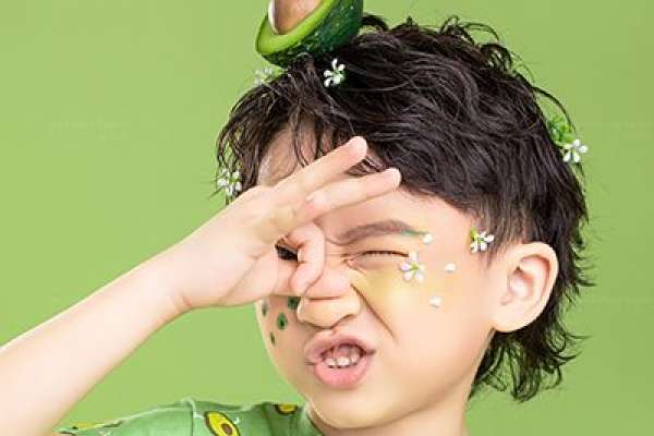 1个主题·1套服装·10张精修·拍摄60分钟