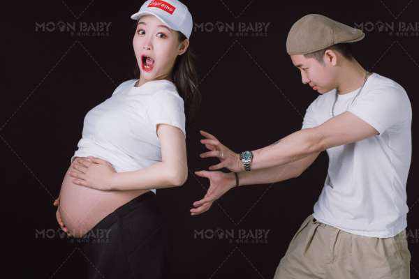 【孕妇照】·4个主题·4套服装·16张精修·拍摄160分钟
