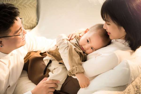 【全家福】·1个主题·3套服装·5张精修·拍摄90分钟