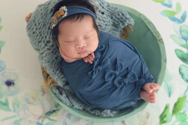 【新生儿】·3个主题·3套服装·4张精修·拍摄60分钟