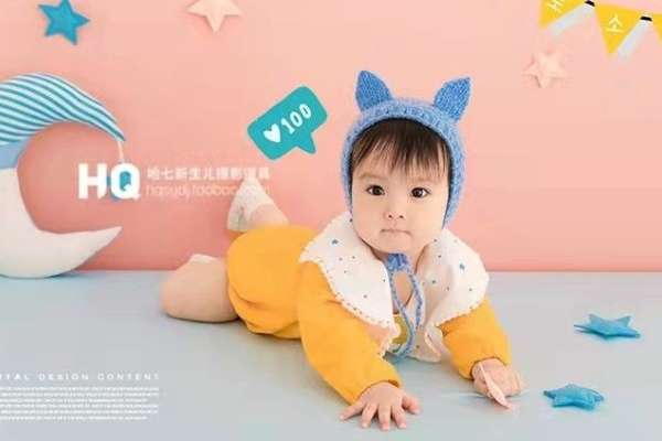 【百天照】·3个主题·3套服装·14张精修·拍摄80分钟