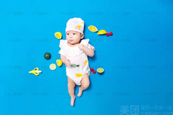 【儿童摄影】·4个主题·4套服装·28张精修·拍摄180分钟