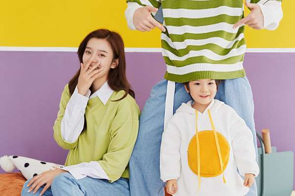 【亲子照】·2套服装·18张精修·拍摄120分钟