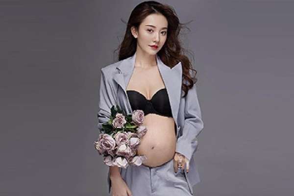 3个主题·3套服装·8张精修·拍摄120分钟