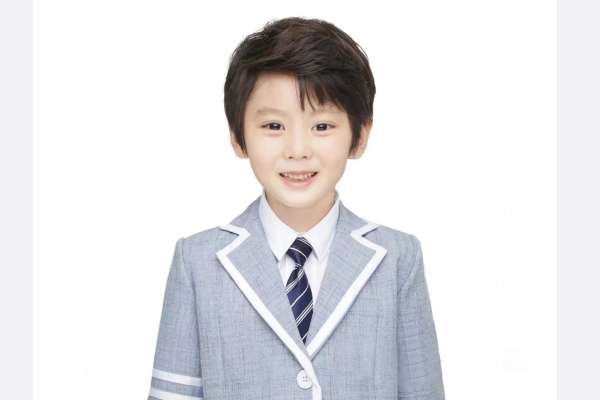【证件照】·1套服装·1张精修