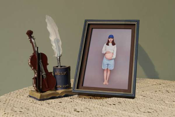 【孕妇照】·0个主题·0套服装·0张精修·拍摄1分钟