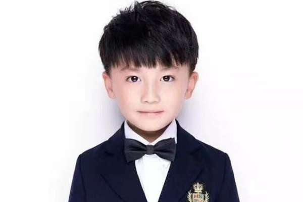 【证件照】·1套服装·1张精修