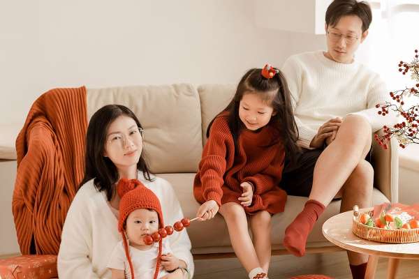 【全家福】·1个主题·1套服装·3张精修·拍摄30分钟