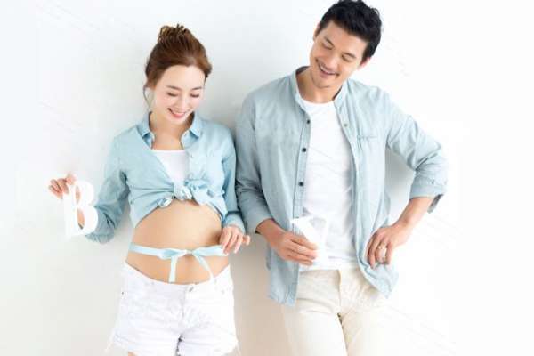 【孕妇照】·4个主题·4套服装·20张精修·拍摄120分钟