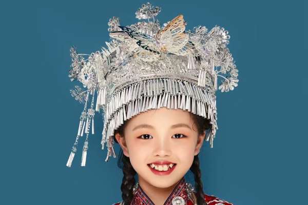 1个主题·1套服装·9张精修·拍摄75分钟