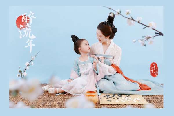 【亲子照】·4个主题·4套服装·28张精修·拍摄180分钟