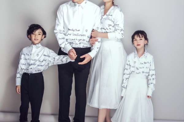 【亲子照】·3个主题·3套服装·26张精修·拍摄60分钟