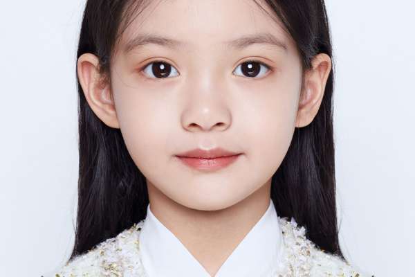 【证件照】·1套服装·1张精修