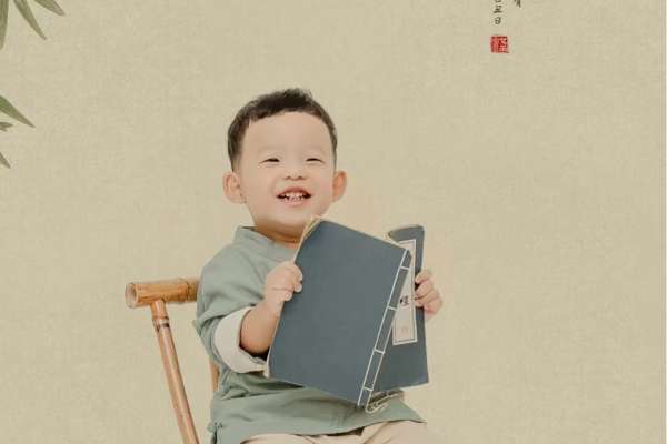 【儿童摄影】·3个主题·3套服装·24张精修·拍摄120分钟