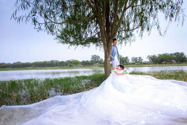 王子宫殿婚纱摄影花海案例