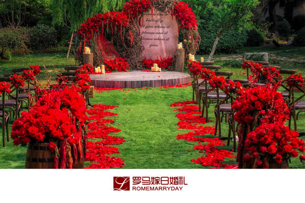 罗马嫁日婚礼复古红绿案例
