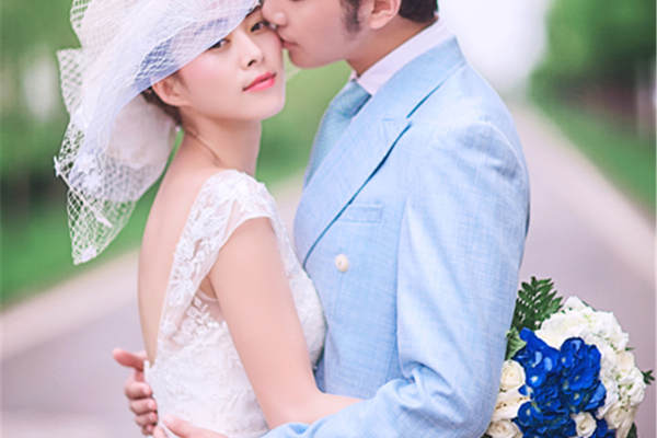 瞳孔高端婚纱摄影基地宫殿教堂案例