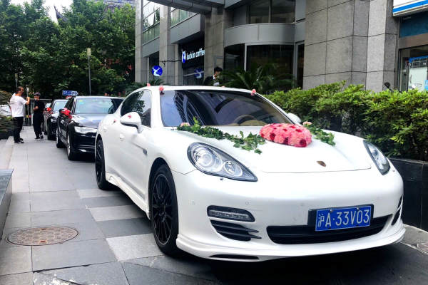保时捷帕拉梅拉+奥迪A6L车队