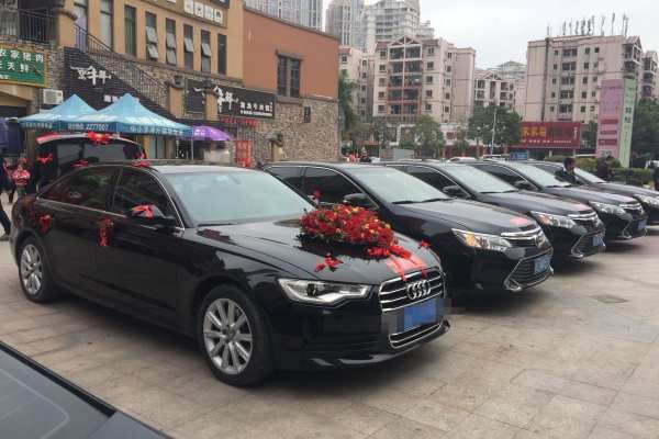 奥迪A6L车队
