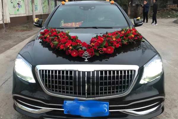 奔驰迈巴赫+奥迪A6L车队