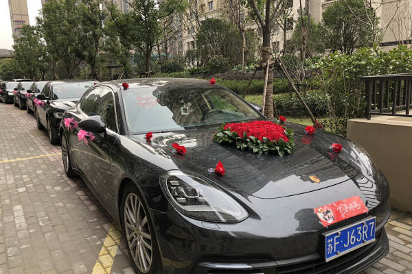 保时捷帕拉梅拉+奥迪A6L车队
