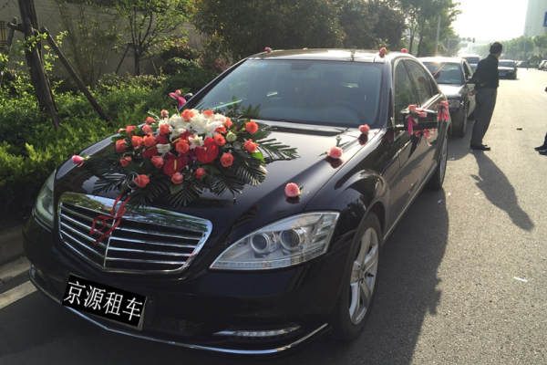 奔驰S级+现代车队