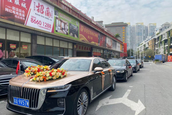 红旗H9车队