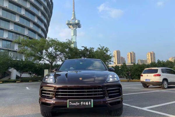 保时捷卡宴车队